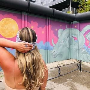 Meet your Posher, Vanessa